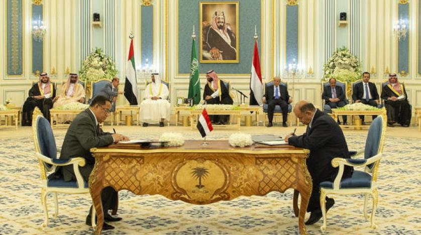  اتفاق الحكومة والانفصاليين..  الطريق إلى السلام في اليمن على ركام السيادة